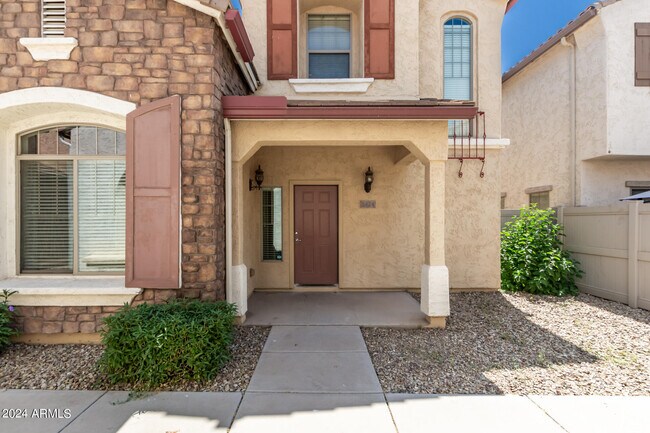 Foto del edificio - 2424 N 83rd Ln