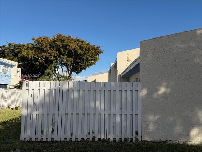 Foto del edificio - 22301 SW 103rd Ave