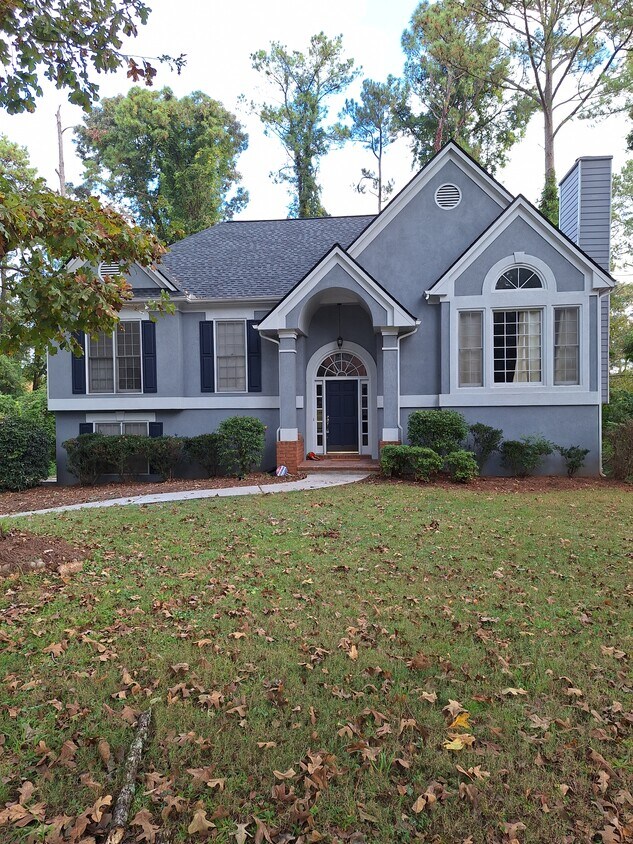 Primary Photo - 3860 Brookview Pt