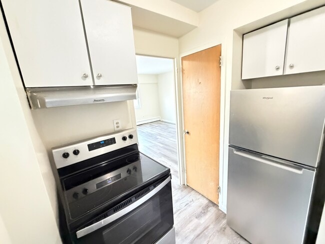 Building Photo - 1400 Chicago Ave