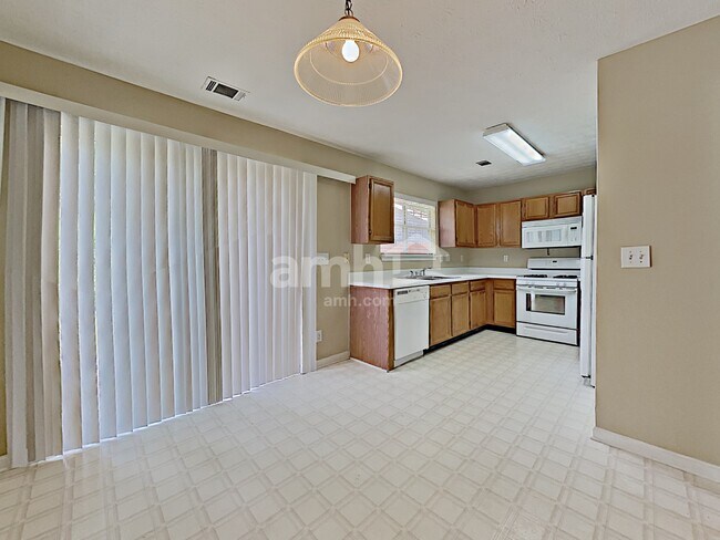 Foto del edificio - 5225 Arrowind Road NW