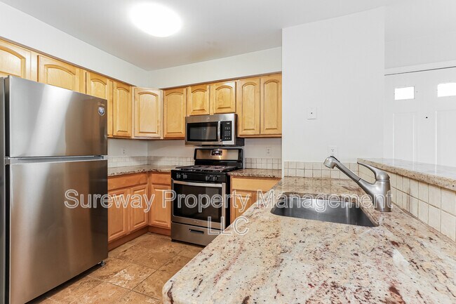 Foto del edificio - 447 Meade Ct