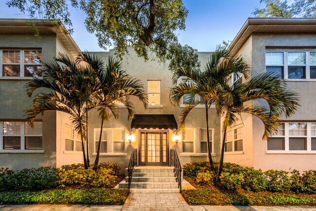 Building Photo - 2317 W Texas Ave