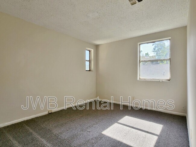 Foto del edificio - 1524 W 21st St