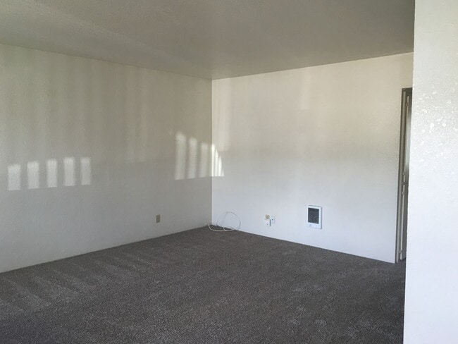 Building Photo - bire02