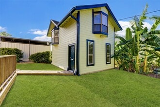 Building Photo - 1516 Bonnie Brae St