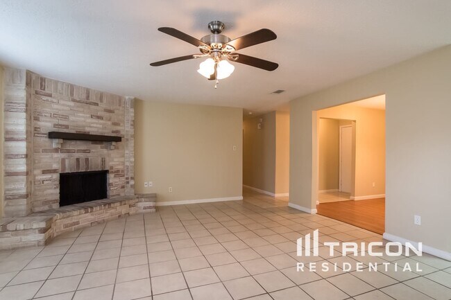 Foto del edificio - 10111 Enchanted Stone Dr