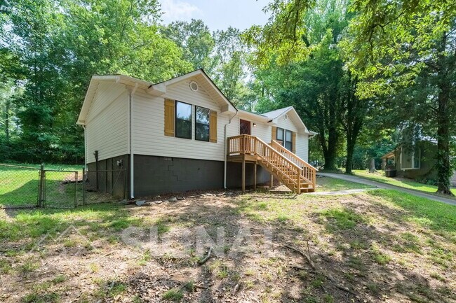 Foto del edificio - 5040 Oak Leaf Cir