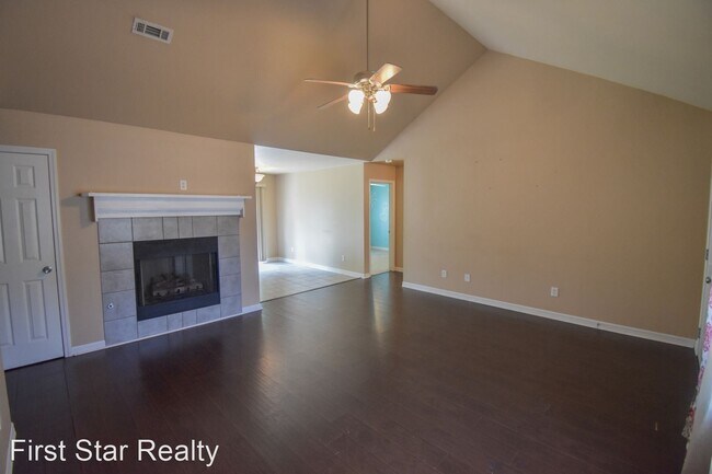 Foto del edificio - 3 br, 2 bath House - 20613 Highland Dr