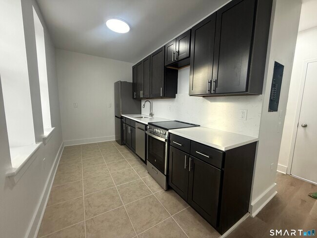 Foto del edificio - 575 Bank St