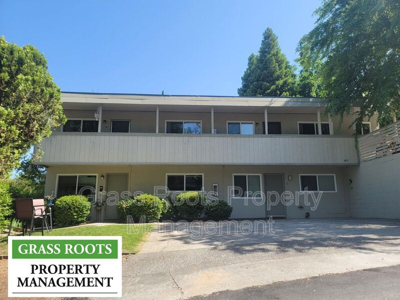 207 California St Unit 2, Auburn, CA 95603 Condo for Rent in Auburn
