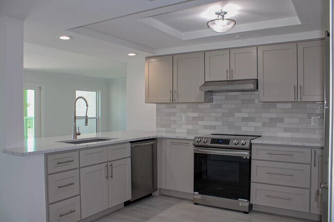 Building Photo - 6170 A1A S