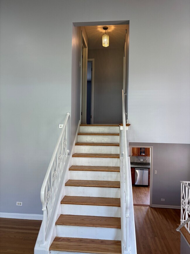 Foto del edificio - 6736 N Kimball Ave
