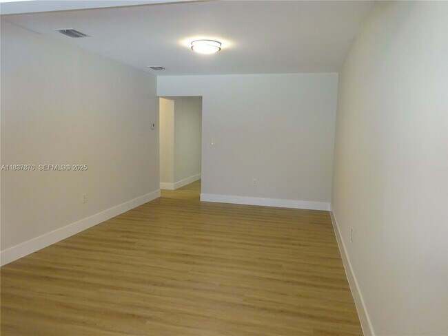 Foto del edificio - 1538 NE 131st Ln