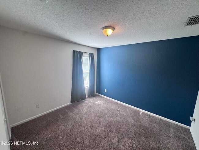 Foto del edificio - 15373 Bareback Dr