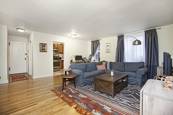 Foto del edificio - 105-24 67th Avenue