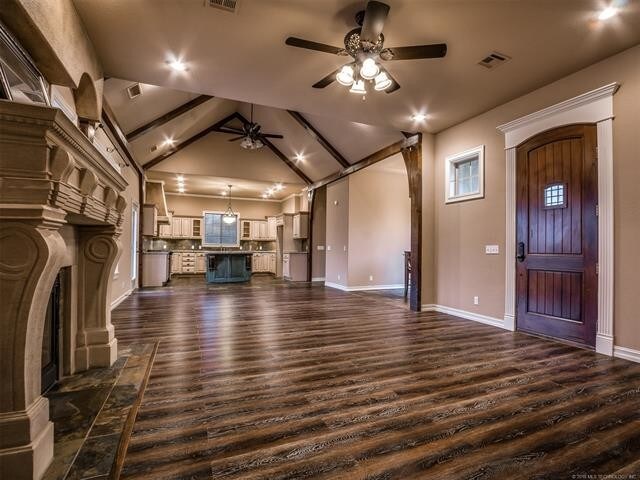 Foto del edificio - 3105 Heritage Hills Pkwy