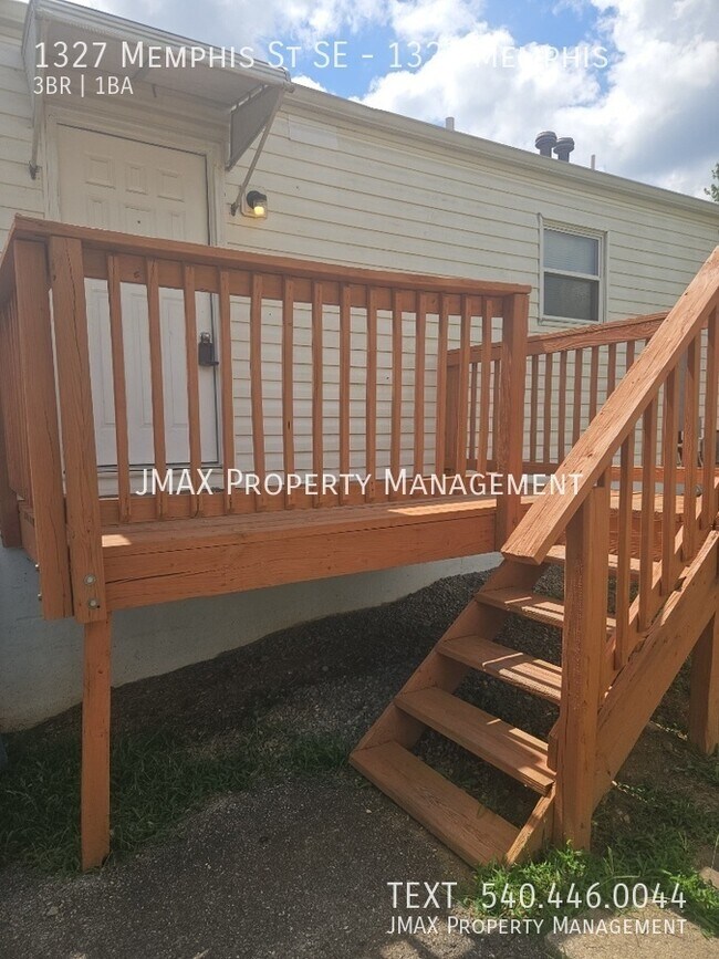 Photo - 1327 Memphis St SE Apartment