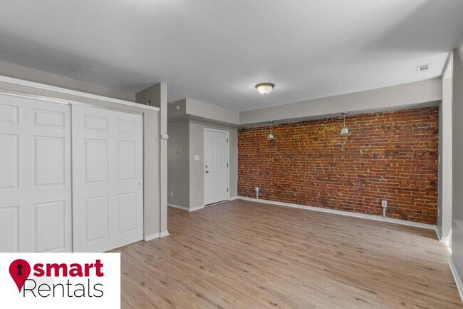 Building Photo - 1711 S 8th St