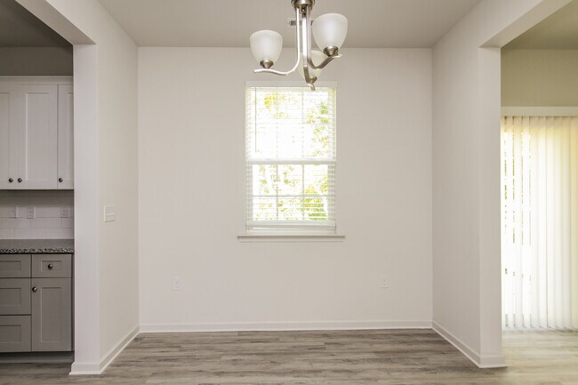 Foto del edificio - 1632 Tom Sadler Rd, Charlotte, NC