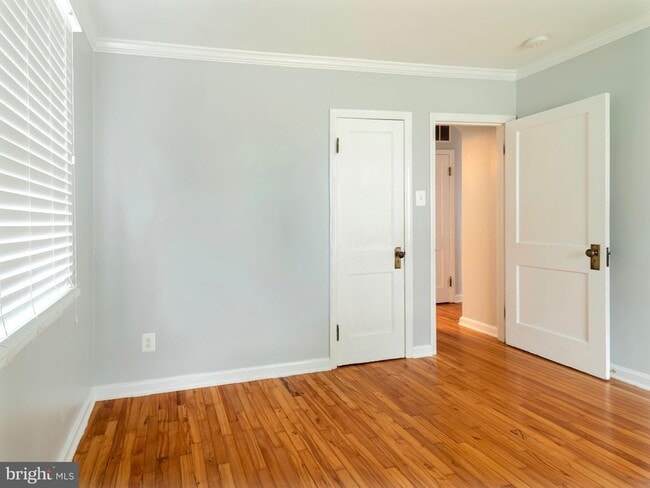 Foto del edificio - 16 Norva Ave