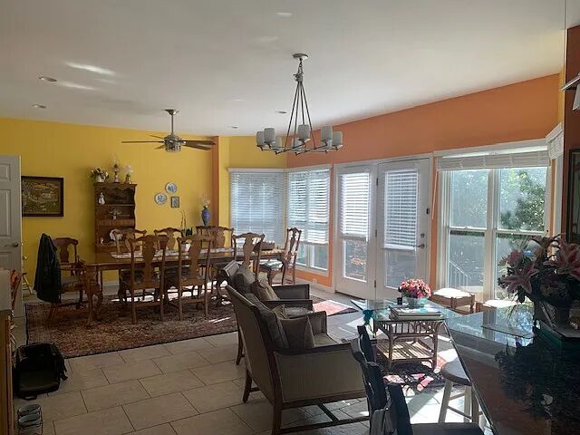 Foto del edificio - 811 Wheaton Way