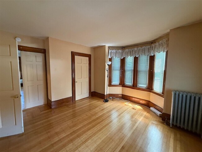 Building Photo - 26 Otis St