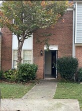 Building Photo - 1680 Winchester Way SE