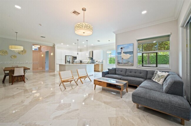 Foto del edificio - 8186 Fiera Ridge Dr