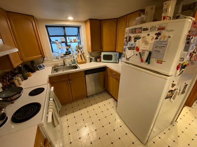 Building Photo - 3429 Wallingford Ave N