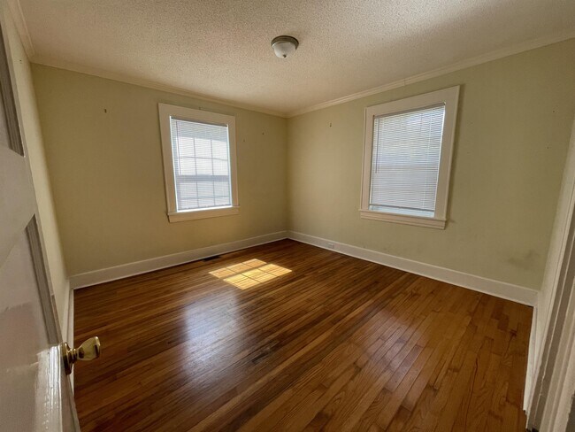 Foto del edificio - 1681 Cherokee Rd