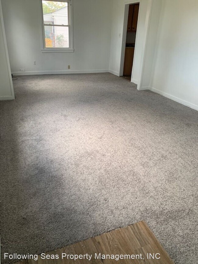 Building Photo - 3 br, 1 bath House - 101 Logan Dr