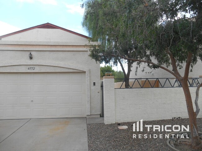 Building Photo - 4772 W Tonto Dr