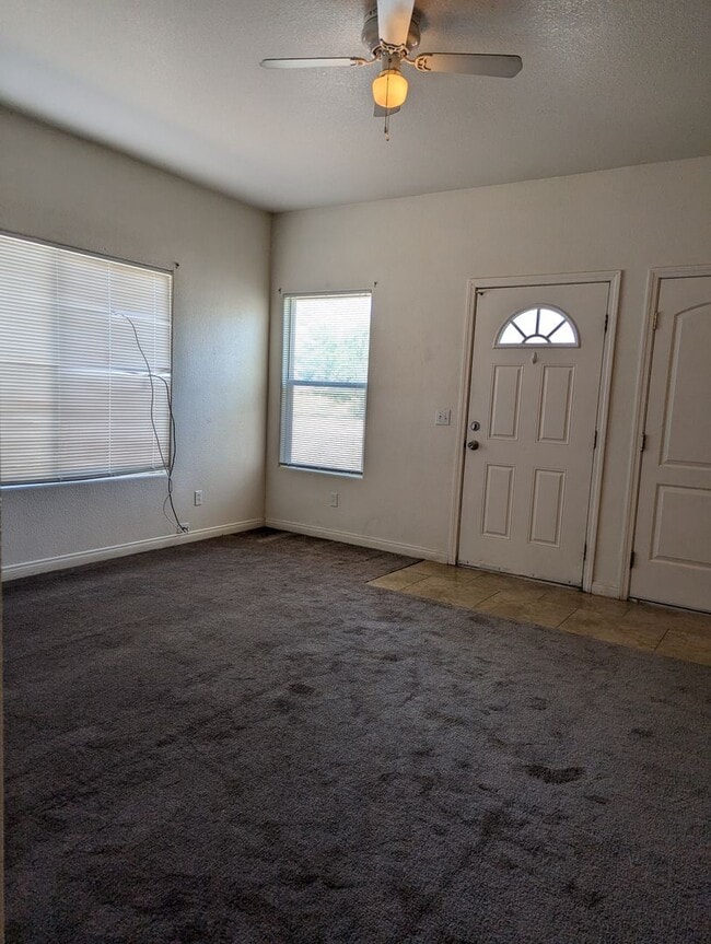 Building Photo - 9700 S Loop Blvd
