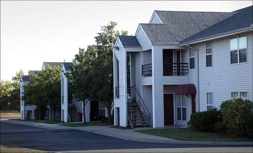 Primary Photo - 3711 SE 30th Ter
