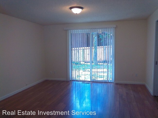Foto del edificio - 8327-8375 Phillips Rd SW