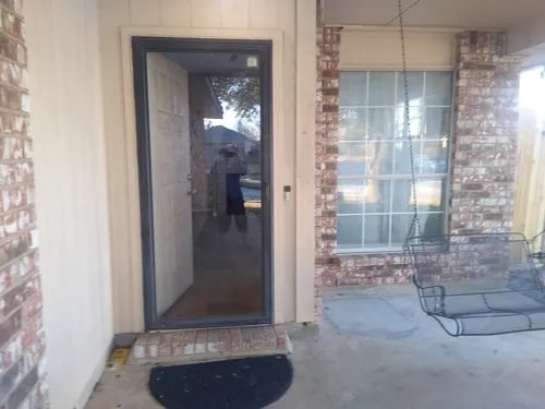 Foto del edificio - 415 Valley Mills Dr