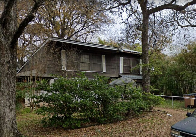 Building Photo - 2110 Arpdale St
