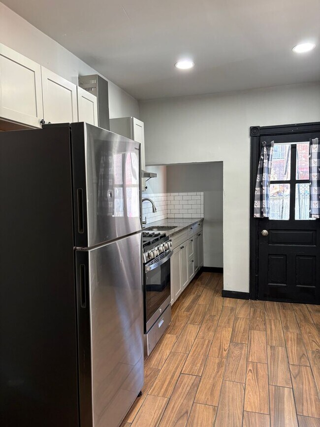 Foto del edificio - 948 W Maple St