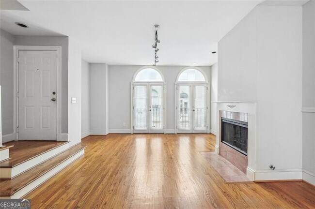 Foto del edificio - 802 Piedmont Ave NE