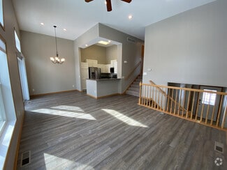 Building Photo - 4959 Bluff Heights Trail SE