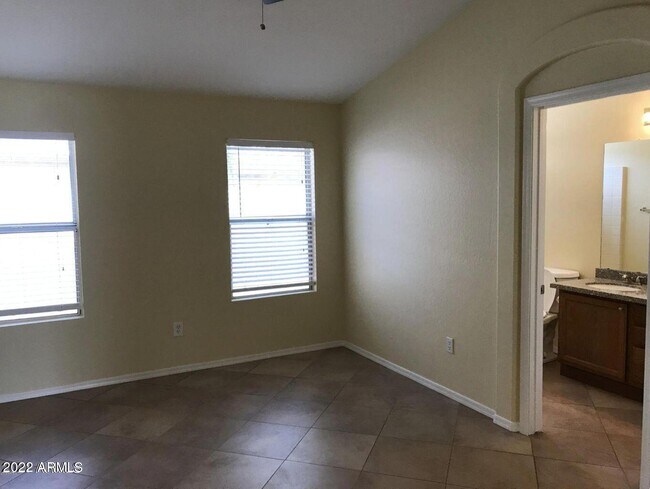 Foto del edificio - 8856 W Christopher Michael Ln