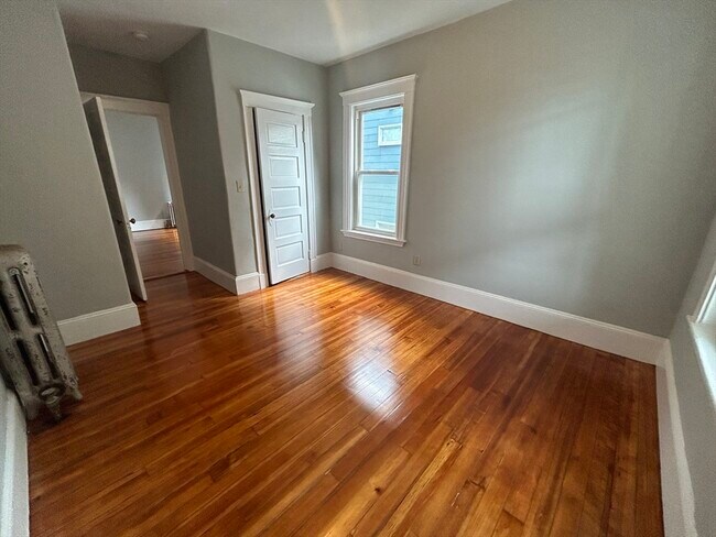 Building Photo - 83 Conwell Ave