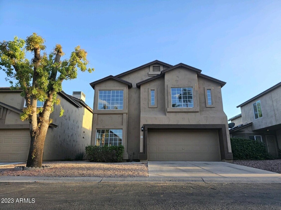 Foto principal - 1811 S 39th St