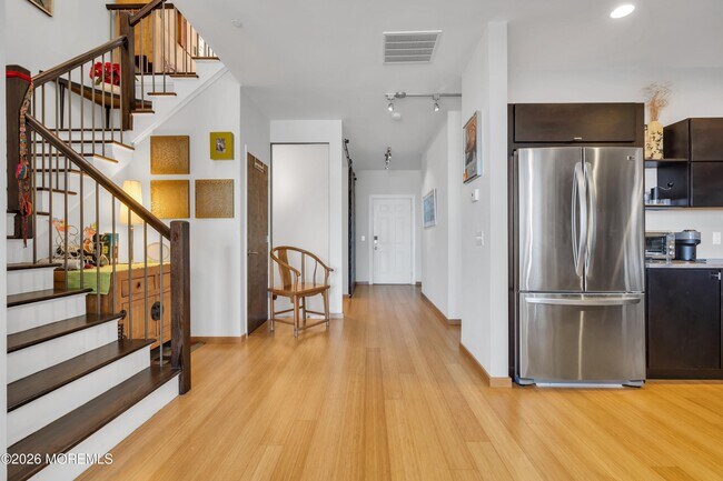 Foto del edificio - 300 Cookman Ave