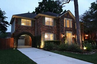 Building Photo - 23035 Lanham Dr
