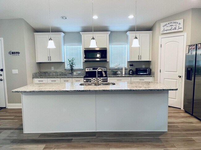 Foto del edificio - 2139 Sutton Ridge Ave