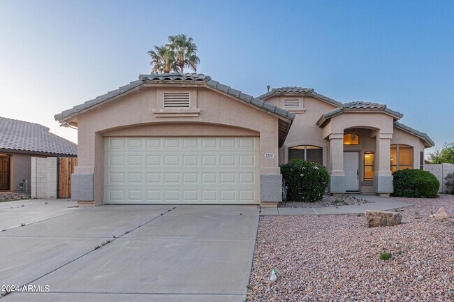 Foto del edificio - 2390 E Whitten St