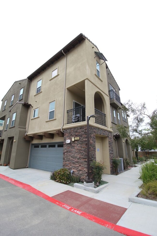 Building Photo - 2753 Morter Ln