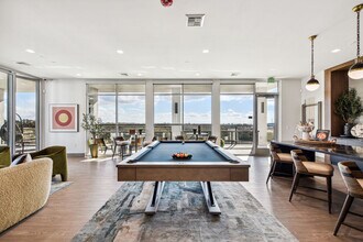 Interior Photo - Verdell Pointe